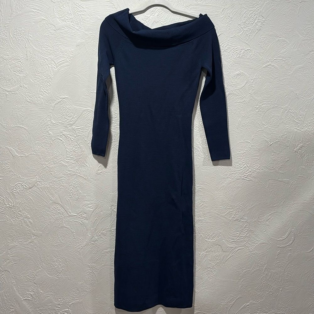 Bardot Off Shoulder Knit Midi Dress in Navy Size Medium